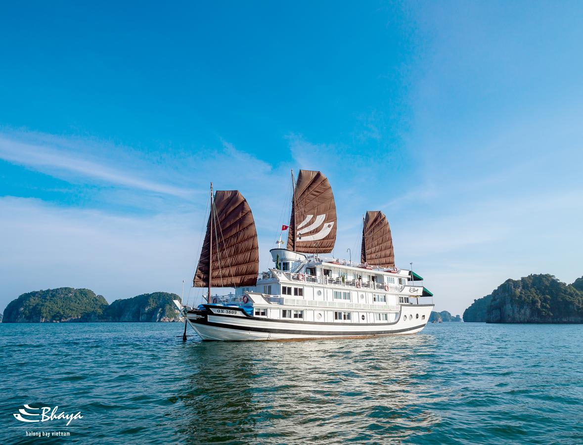 Tour Hạ Long 2 ngày 1 đêm - ngủ tàu Bhaya Classic Cruise